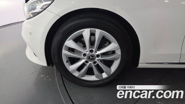 Mercedes-Benz C-Class C220 d Avantgarde