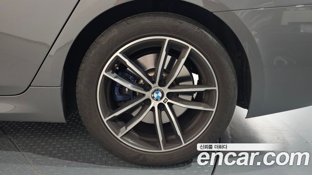 BMW 5-Series 520i M Sport