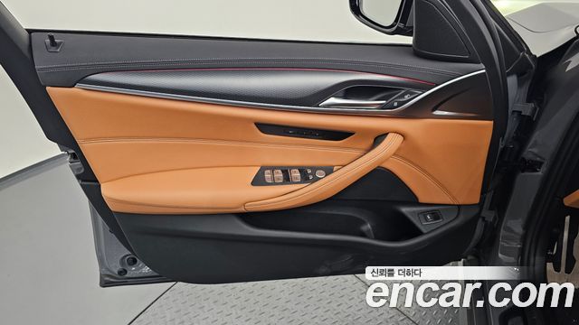 BMW 5-Series 520i M Sport