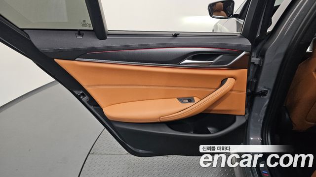BMW 5-Series 520i M Sport