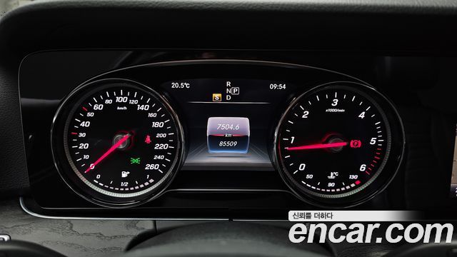 Mercedes-Benz E-Class E220d Avantgarde