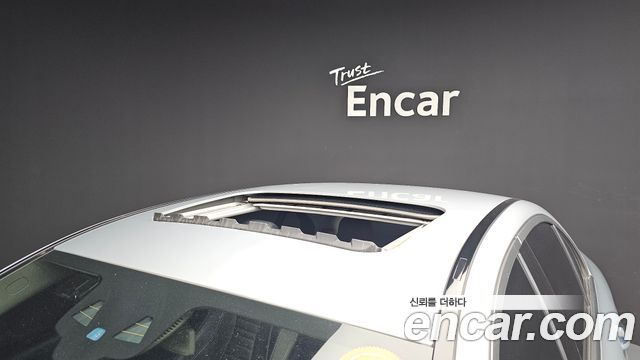 Mercedes-Benz E-Class E220d Avantgarde