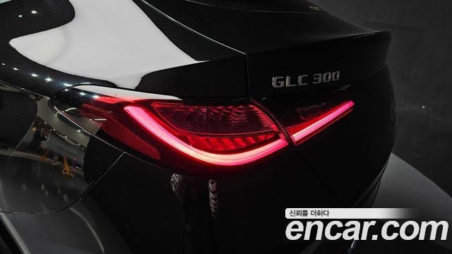 Mercedes-Benz GLC-Class GLC300 4MATIC Coupe