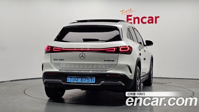 Mercedes-Benz EQA EQA250 AMG Package Plus