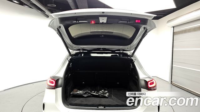 Mercedes-Benz EQA EQA250 AMG Package Plus