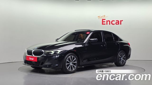 BMW 3-Series 320i