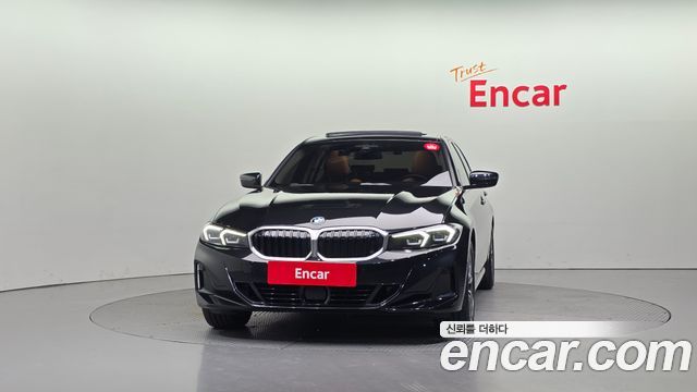 BMW 3-Series 320i