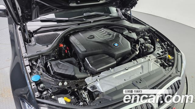 BMW 3-Series 320i