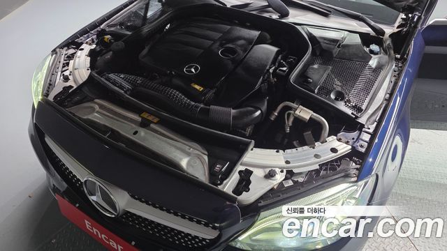 Mercedes-Benz C-Class C200 Coupe