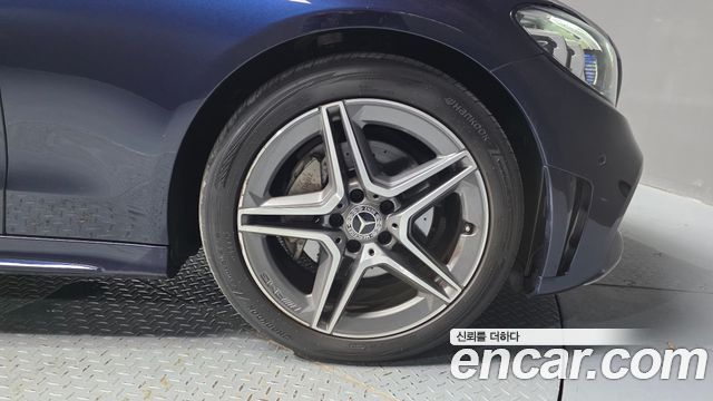 Mercedes-Benz C-Class C200 Coupe