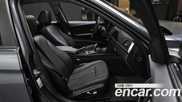 BMW 3-Series 320d