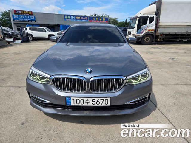 BMW 5-Series 530i xDrive Luxury Plus