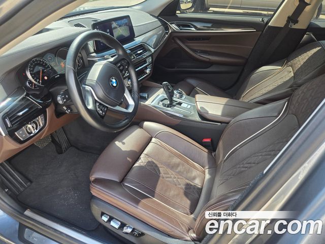 BMW 5-Series 530i xDrive Luxury Plus