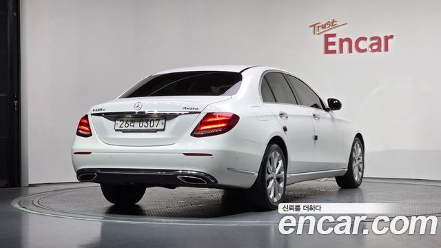 Mercedes-Benz E-Class E220d Exclusive
