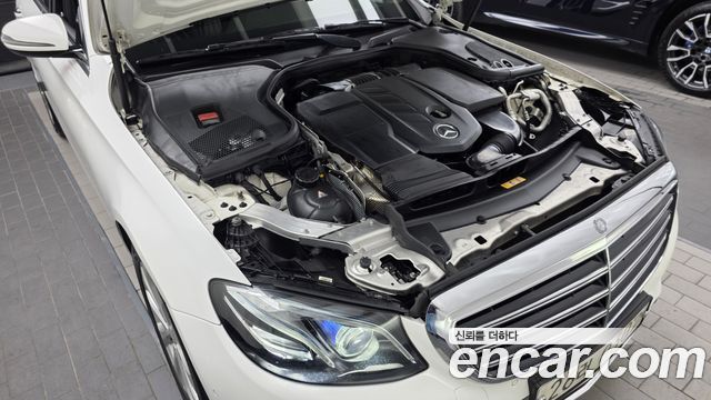 Mercedes-Benz E-Class E220d Exclusive