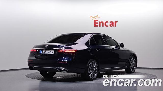 Mercedes-Benz E-Class E300e 4MATIC Exclusive