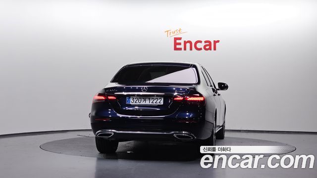 Mercedes-Benz E-Class E300e 4MATIC Exclusive