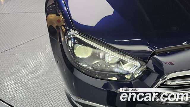 Mercedes-Benz E-Class E300e 4MATIC Exclusive