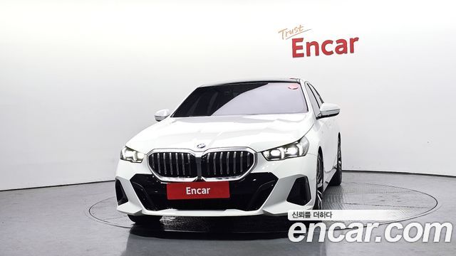 BMW 5-Series 530i xDrive M Sport