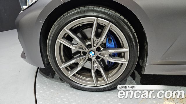 BMW 3-Series M340i Performance