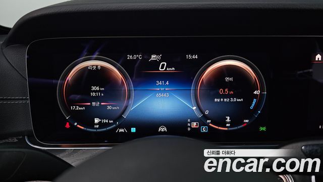 Mercedes-Benz E-Class E220d 4MATIC AMG Line
