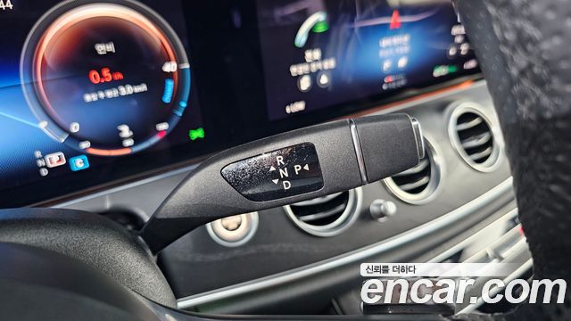 Mercedes-Benz E-Class E220d 4MATIC AMG Line