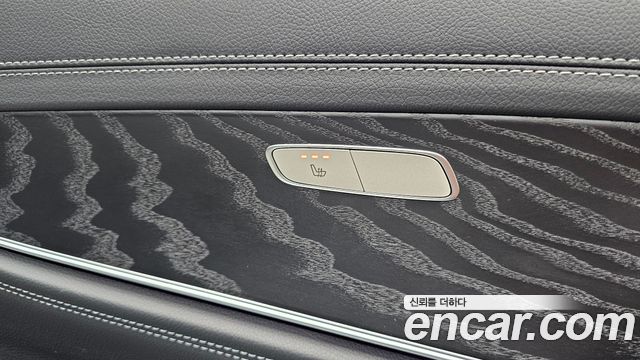 Mercedes-Benz E-Class E220d 4MATIC AMG Line