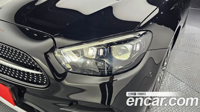 Mercedes-Benz E-Class E220d 4MATIC AMG Line