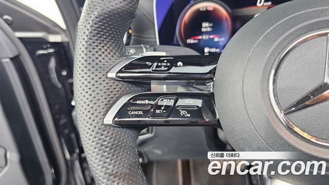 Mercedes-Benz E-Class E220d 4MATIC AMG Line