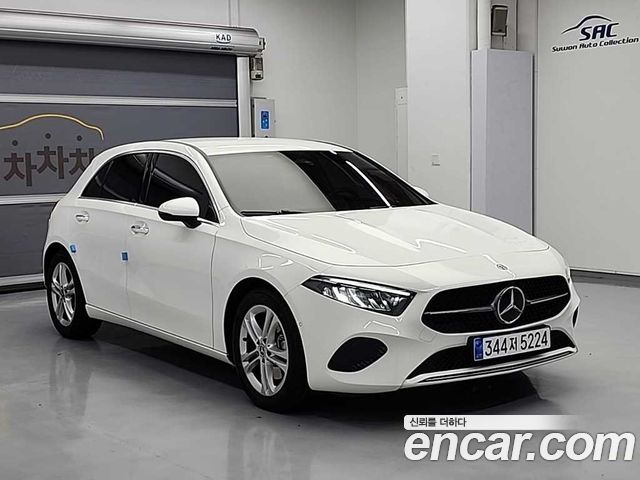Mercedes-Benz A-Class A220 Hatchback