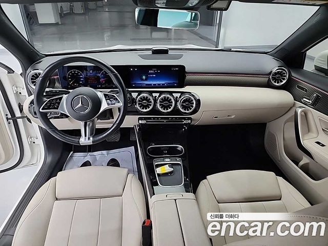 Mercedes-Benz A-Class A220 Hatchback