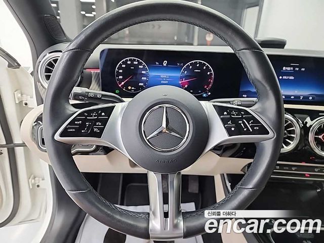 Mercedes-Benz A-Class A220 Hatchback