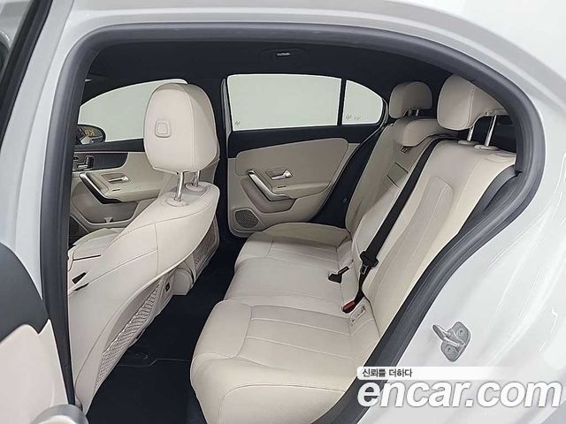 Mercedes-Benz A-Class A220 Hatchback