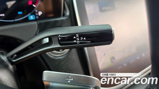 Mercedes-Benz E-Class E200 Avantgarde