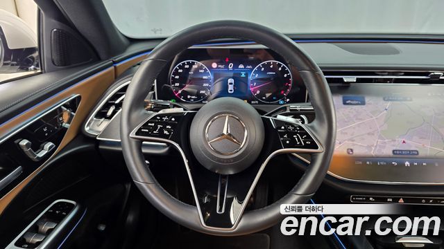 Mercedes-Benz E-Class E200 Avantgarde