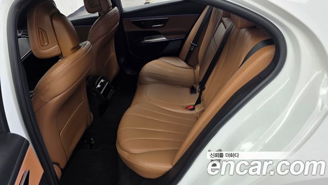 Mercedes-Benz E-Class E200 Avantgarde