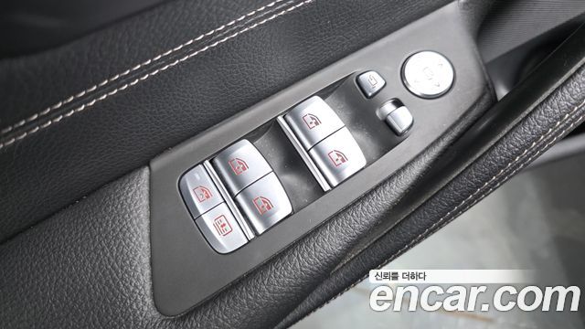 BMW 5-Series 520i Luxury