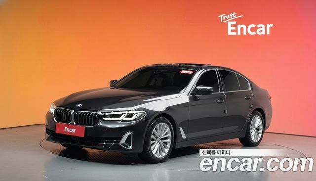 BMW 5-Series 520i Luxury