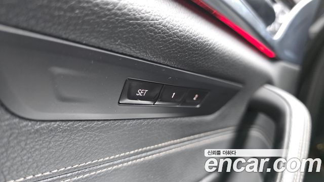 BMW 5-Series 520i Luxury