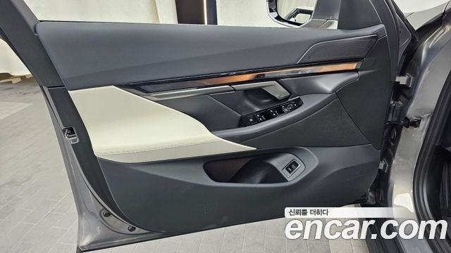 BMW 5-Series 520i
