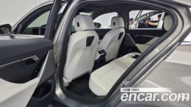 BMW 5-Series 520i