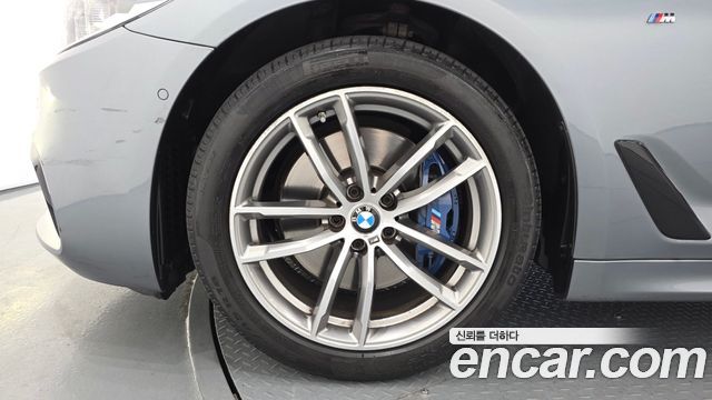 BMW 5-Series 530i M Sport Package