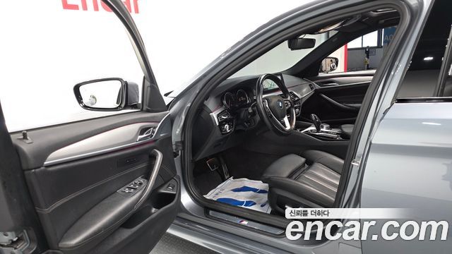 BMW 5-Series 530i M Sport Package