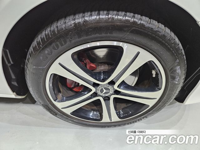 Mercedes-Benz E-Class E220d 4MATIC Exclusive