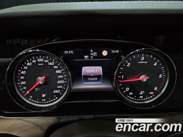 Mercedes-Benz E-Class E220d 4MATIC Exclusive