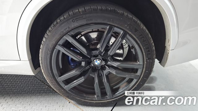 BMW X5M 4.4