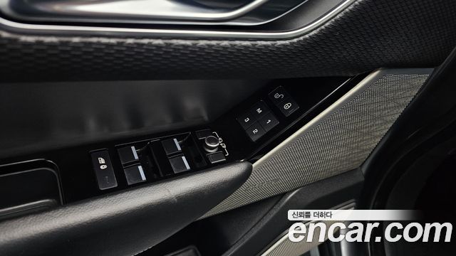 Land Rover Range Rover Velar 2.0 D240 R-Dynamic SE