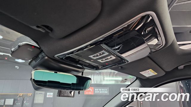Land Rover Range Rover Velar 2.0 D240 R-Dynamic SE