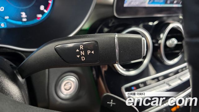 Mercedes-Benz GLC-Class GLC220 d 4MATIC