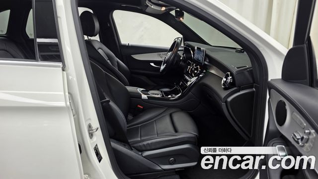 Mercedes-Benz GLC-Class GLC220 d 4MATIC